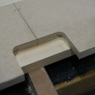 Fräsning av gångjärnsspår i dörrkarm